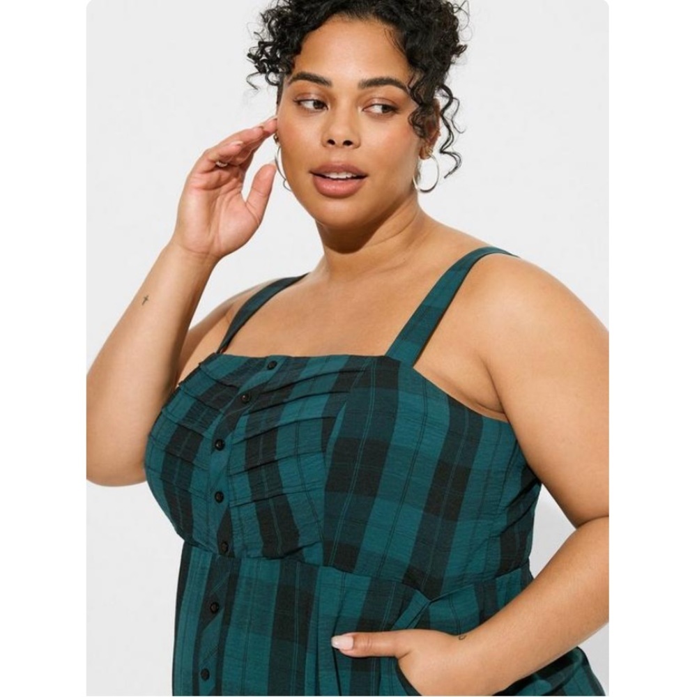 TORRID NWT Midi Seersucker Button Front Dress - Picture 4 of 6